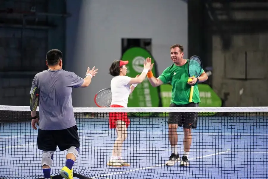 求选手年龄, 的典范