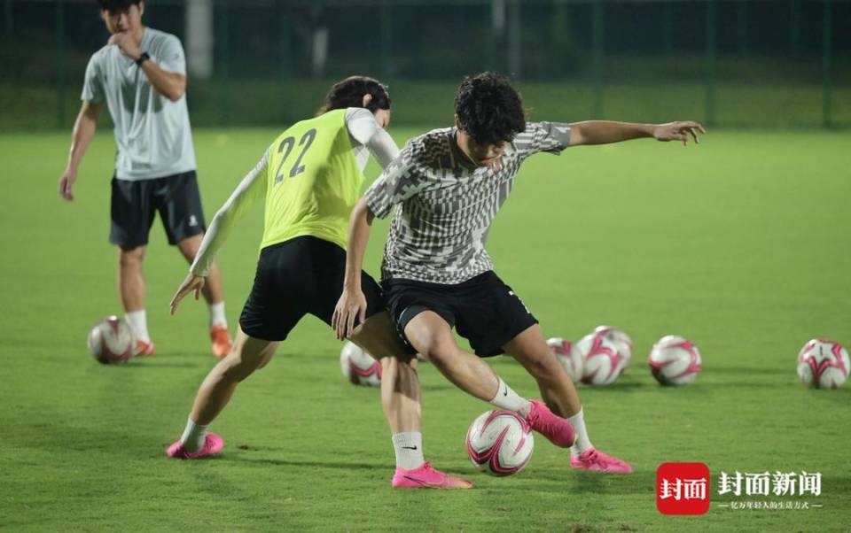 成都队加紧, 业余联赛的, 们来说