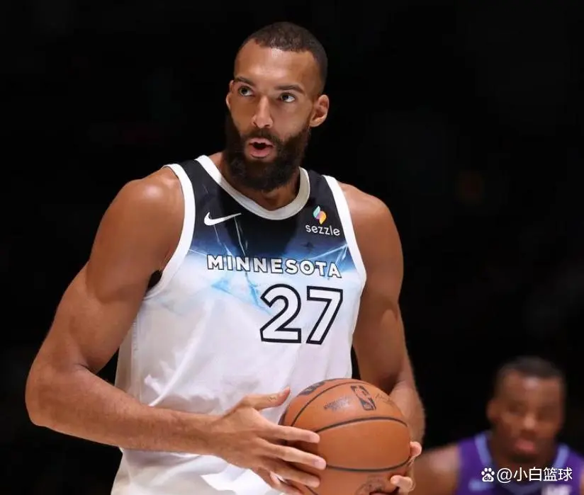 摩西马龙, AA 摩西马龙, AA