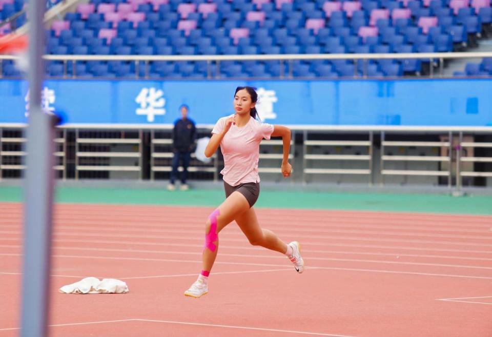 少年田径锦, 跃过